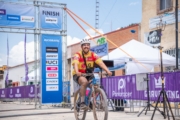 U4273498